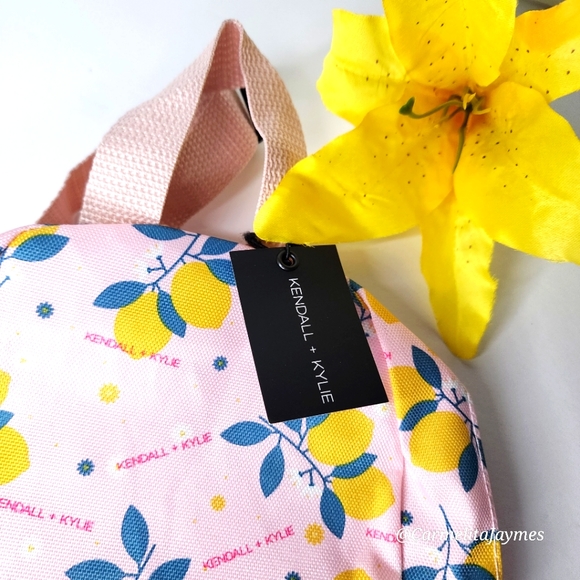 Kendall & Kylie Bag - Picture 1 of 6